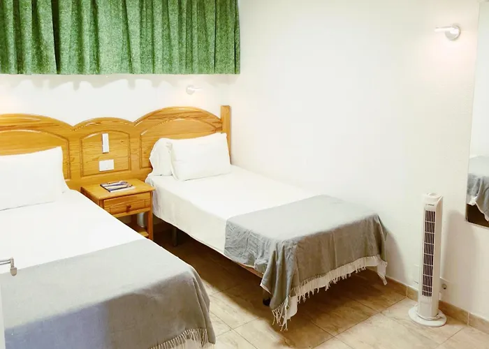 Seaview Friendly 9 *