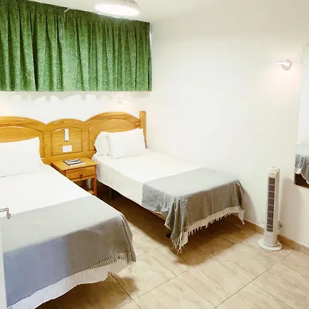 Seaview Friendly 9 *