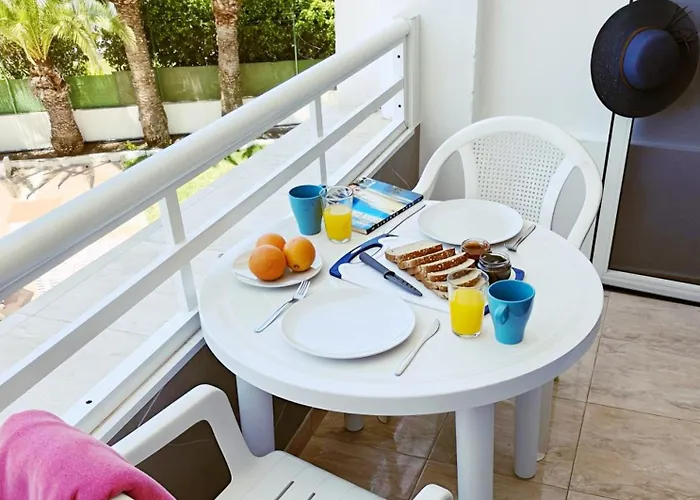 Seaview Friendly 9 * بلايا ديل إنغلز