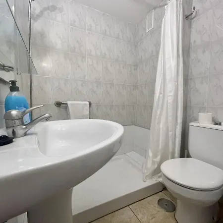 Seaview Friendly 9 *